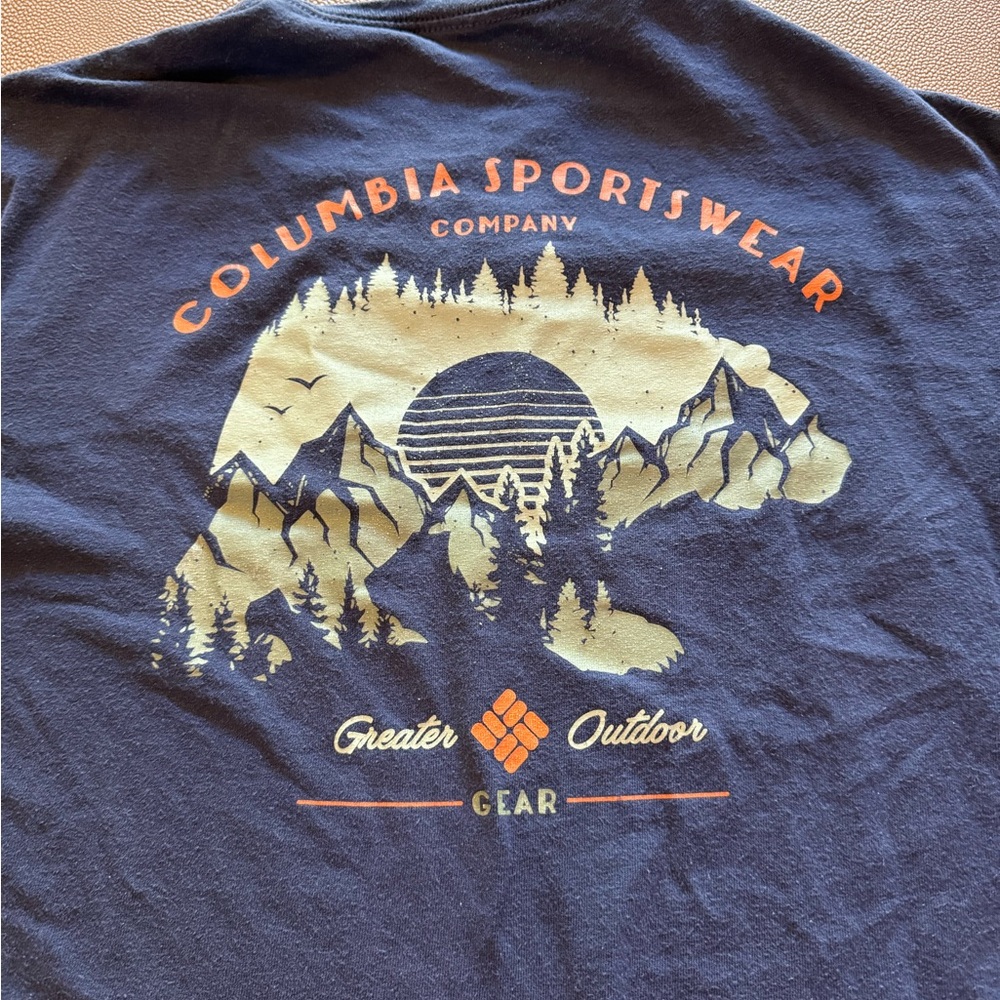 Columbia Navy Graphic Tee with Nature Design